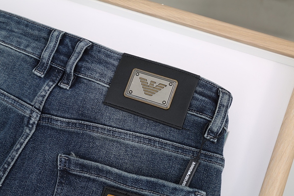 ブランドジーンズ全体デザイン